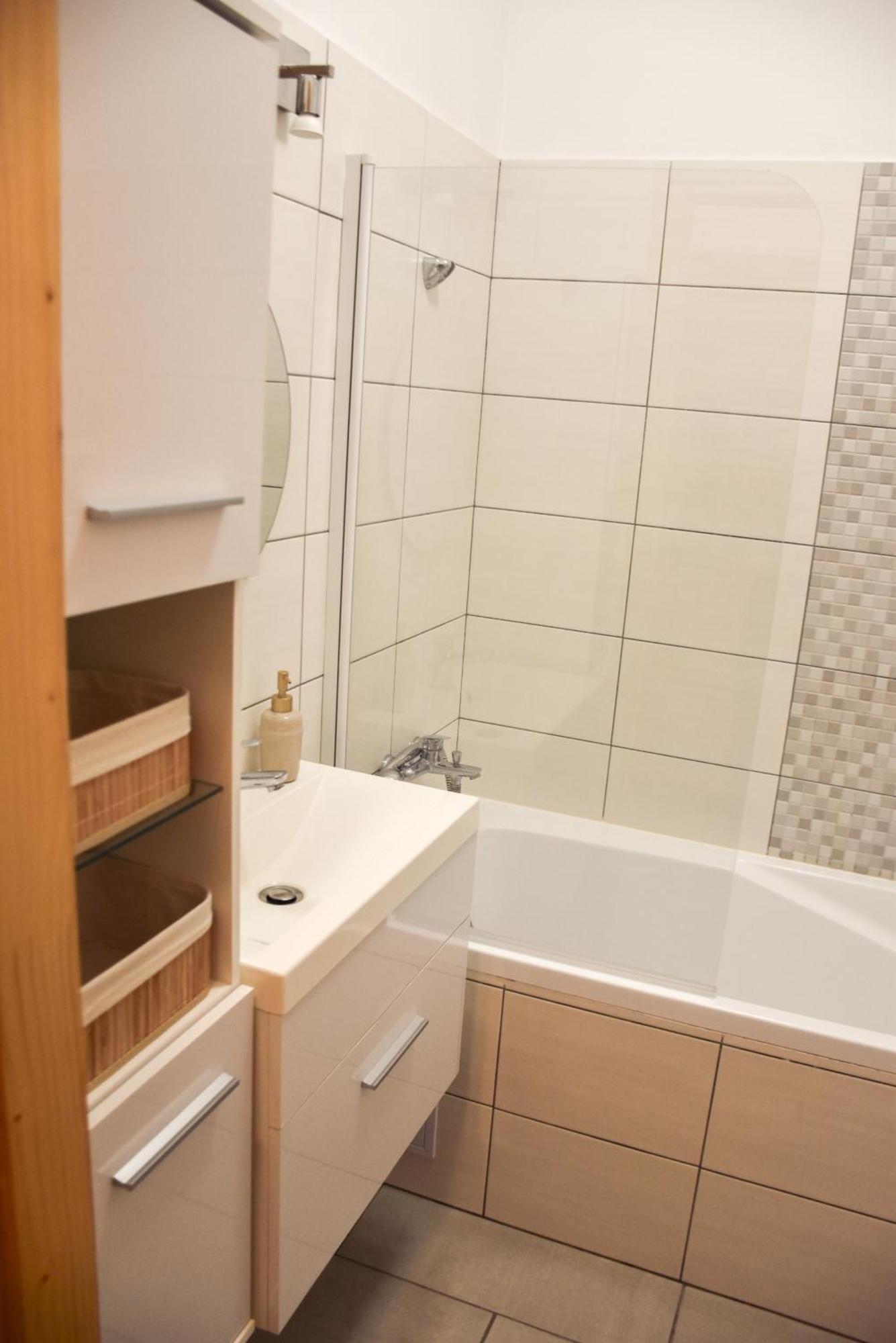 Foter Apartman Kiskunhalas Eksteriør bilde